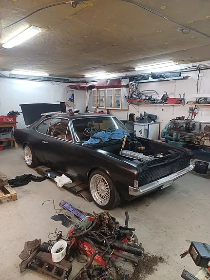 Opel Commodore