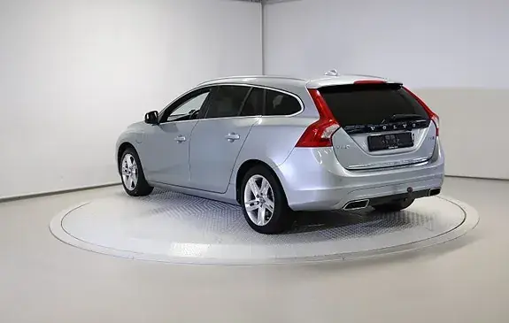 Volvo V60 2017 photo 3