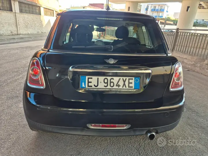 Mini Cooper 2011 photo 4