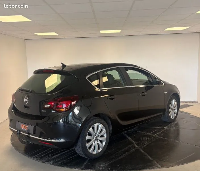 Opel Astra 2015 photo 5