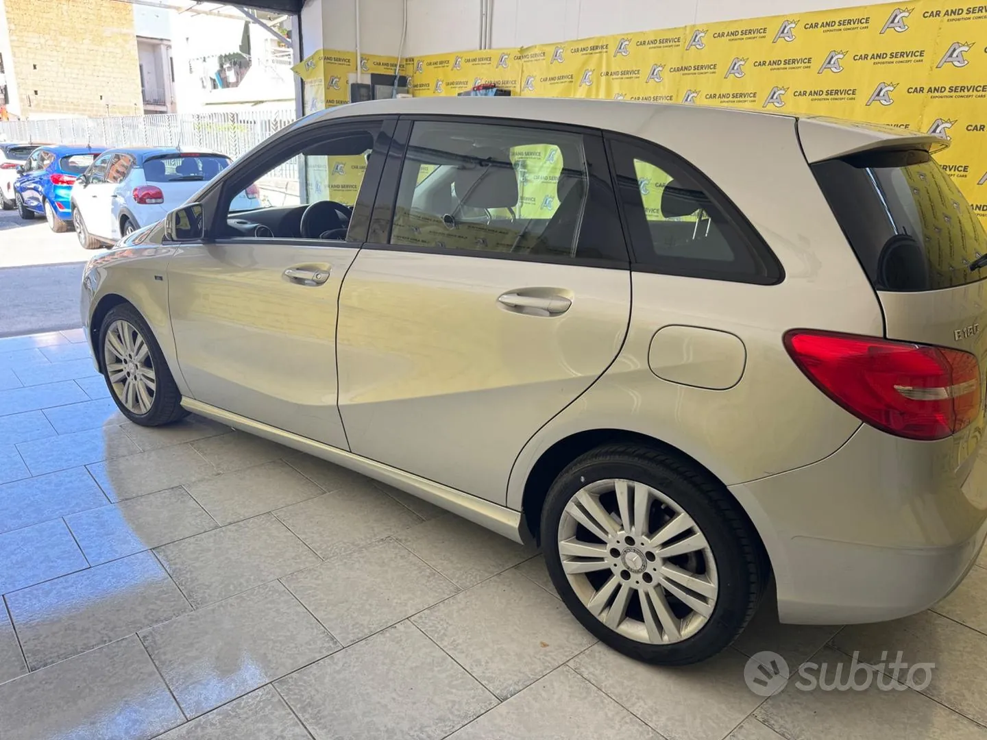 Mercedes-Benz B 2014 photo 3