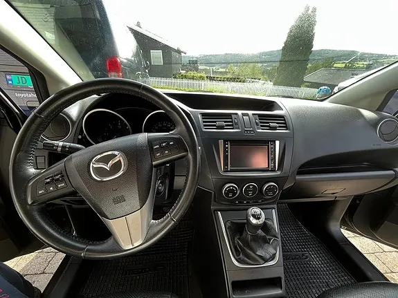 Mazda 5 2011 photo 4