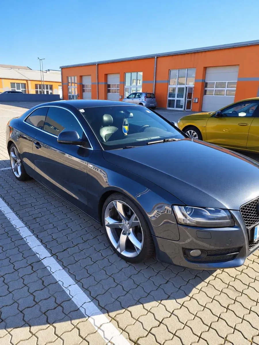 Audi A5 2008 photo 2