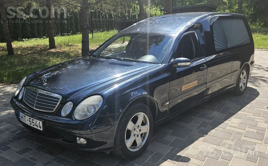 Mercedes-Benz E270