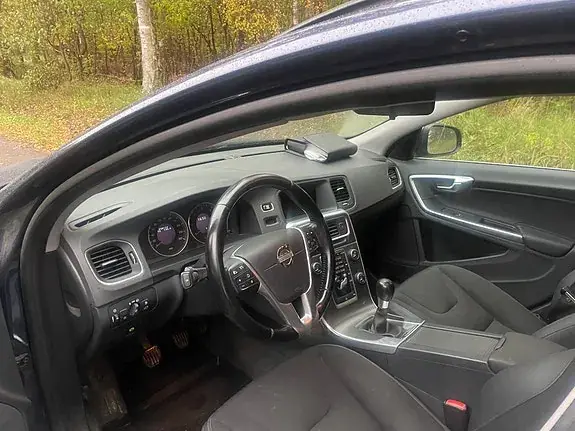 Volvo V60 2013 photo 3