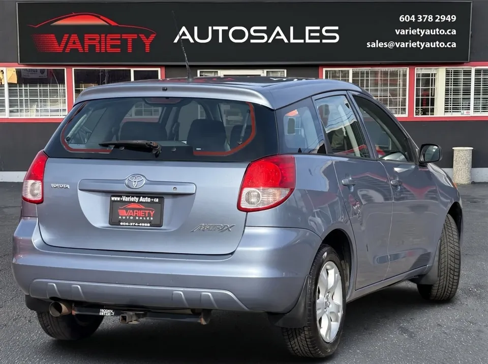 Toyota Matrix 2004 photo 4
