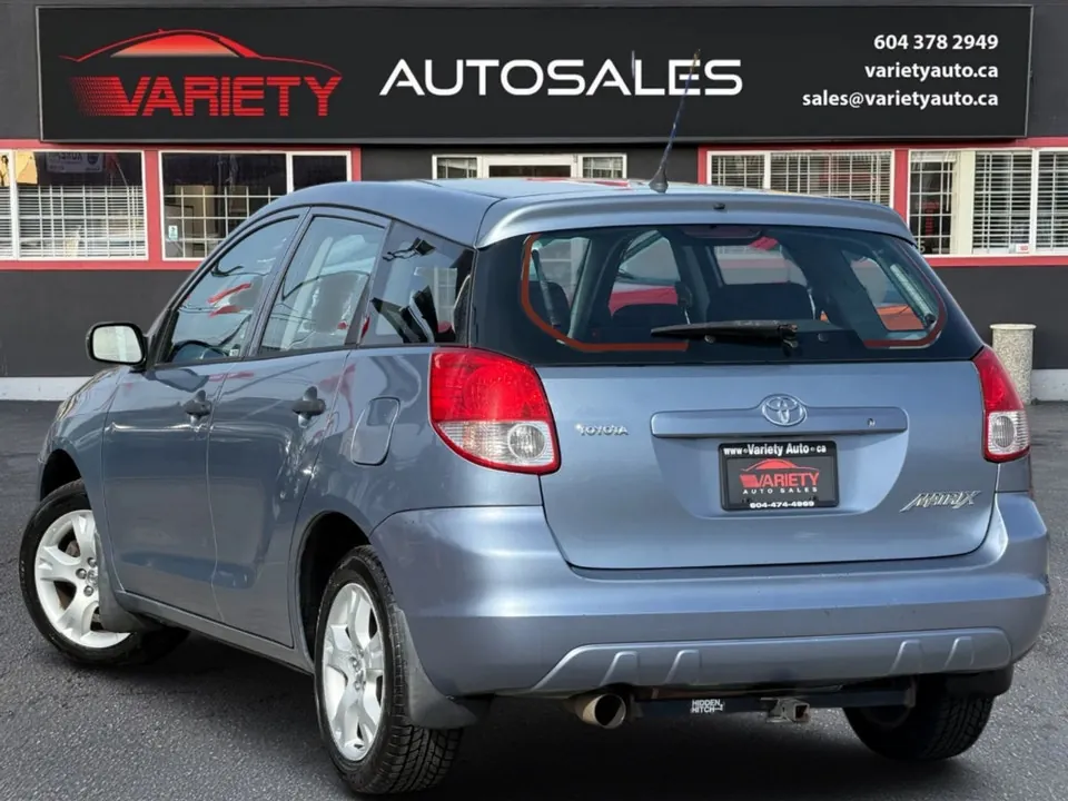 Toyota Matrix 2004 photo 3