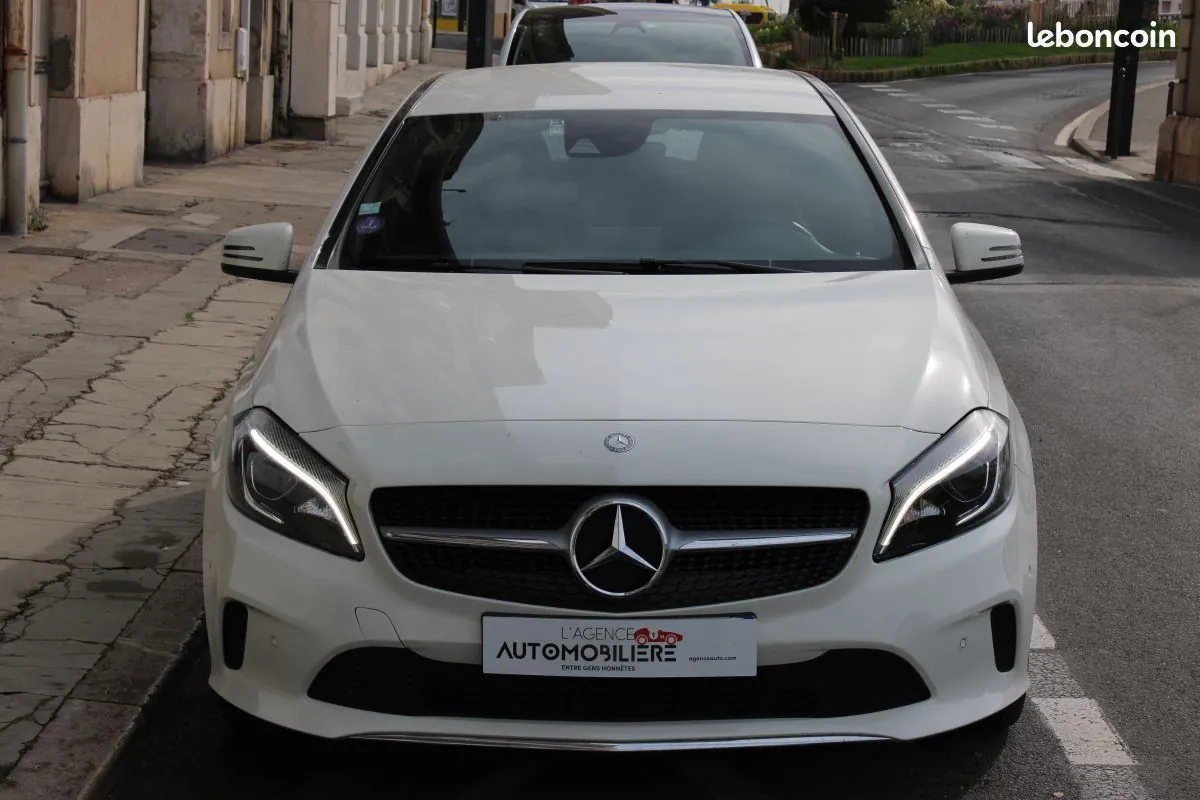 Mercedes-Benz A-Class 2016 photo 2