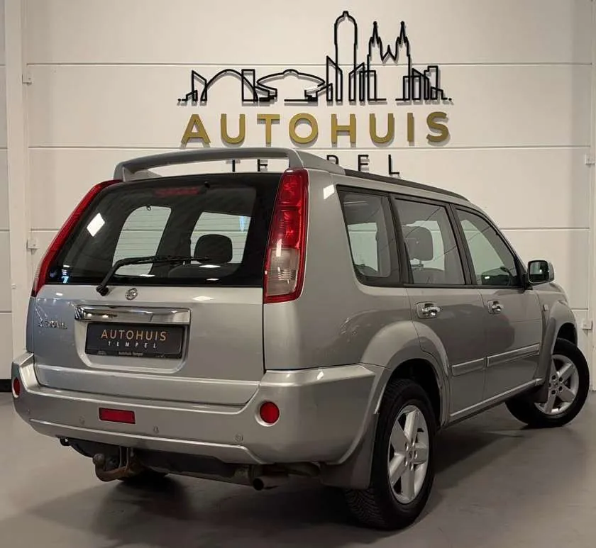 Nissan X-Trail 2004 photo 3