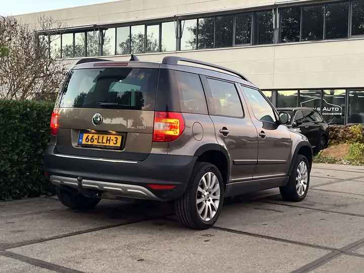 Skoda Yeti 2010 photo 2