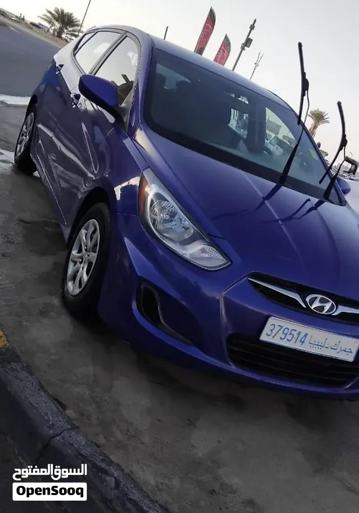Hyundai Accent 2012 photo 4