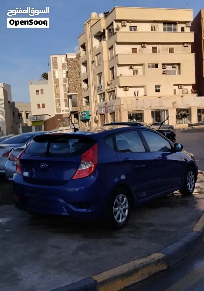 Hyundai Accent 2012 photo 2