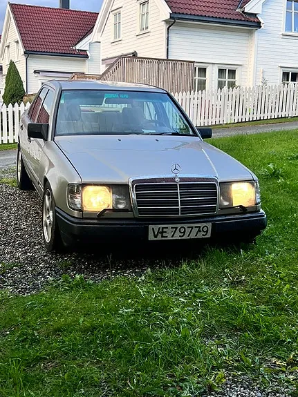 Mercedes-Benz 230 E 1987 photo 5