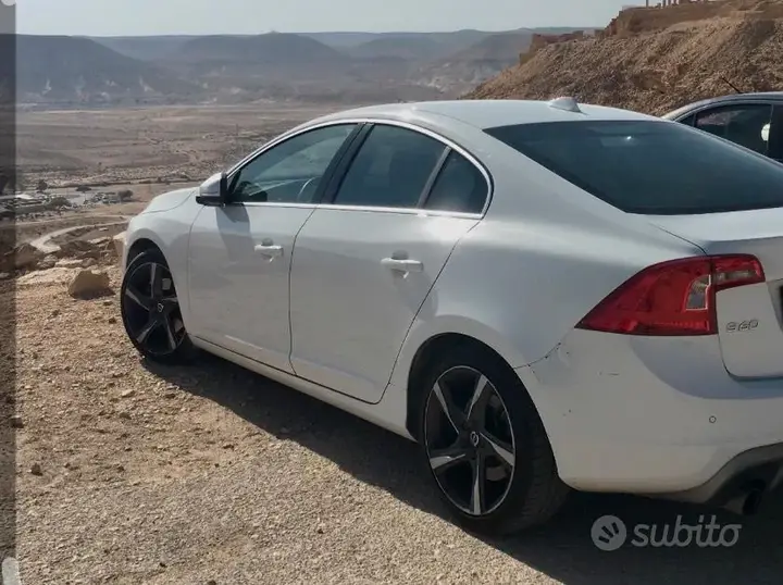 Volvo S60 2011 photo 5