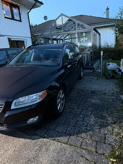 Volvo V70 2014 photo 2