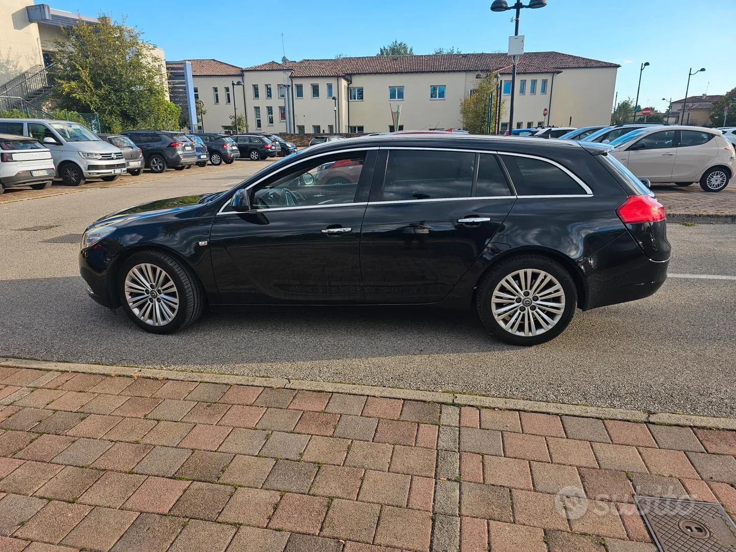 Opel Insignia 2012 photo 2