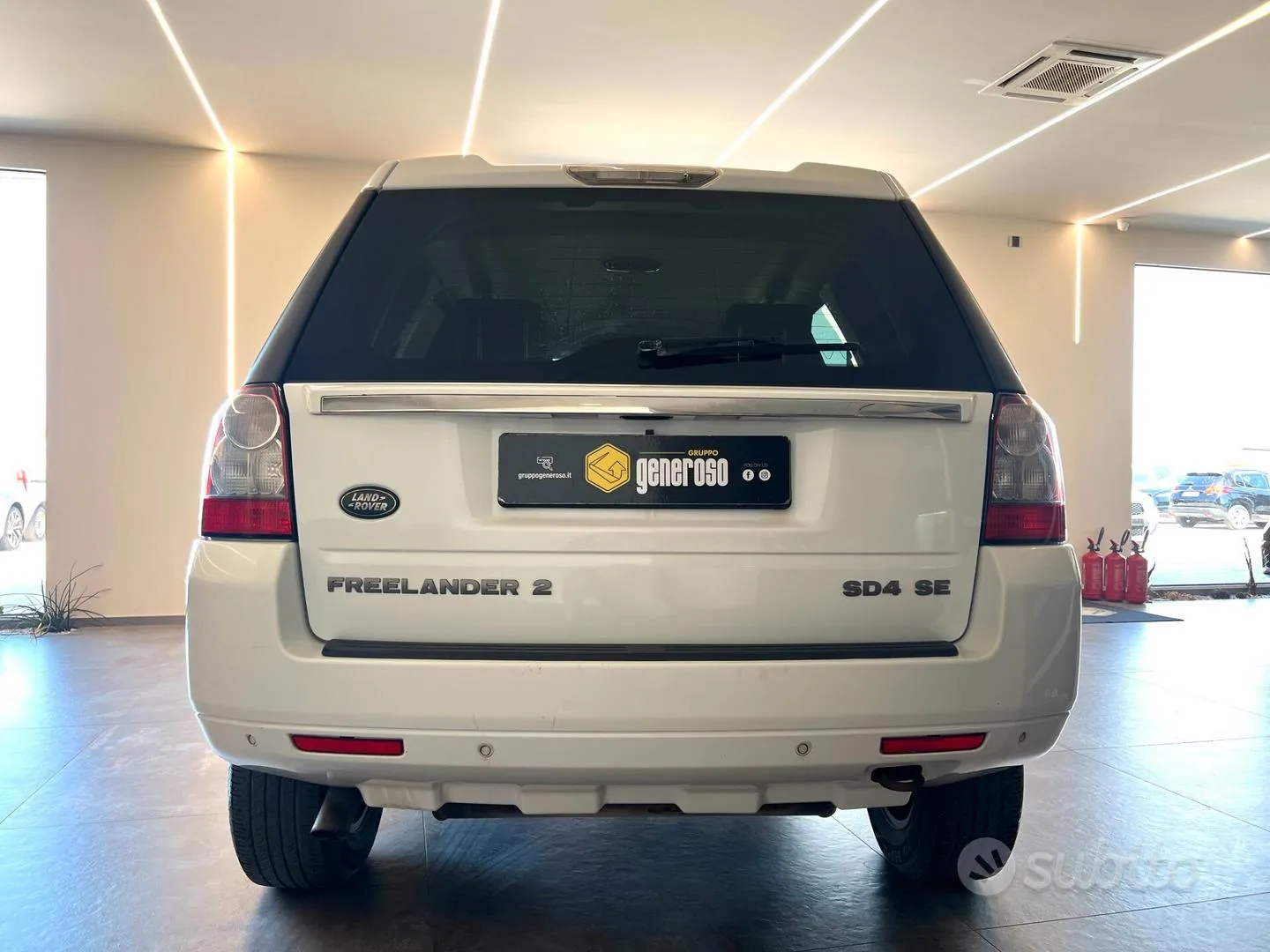 Land Rover Freelander 2012 photo 4