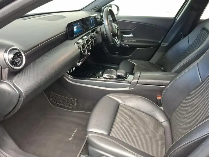Mercedes-Benz A-Class 2019 photo 5