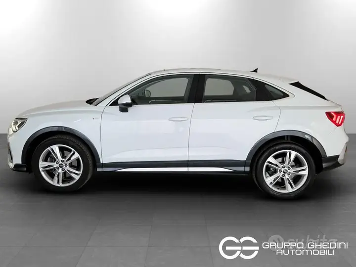 Audi Q3 2024 photo 2