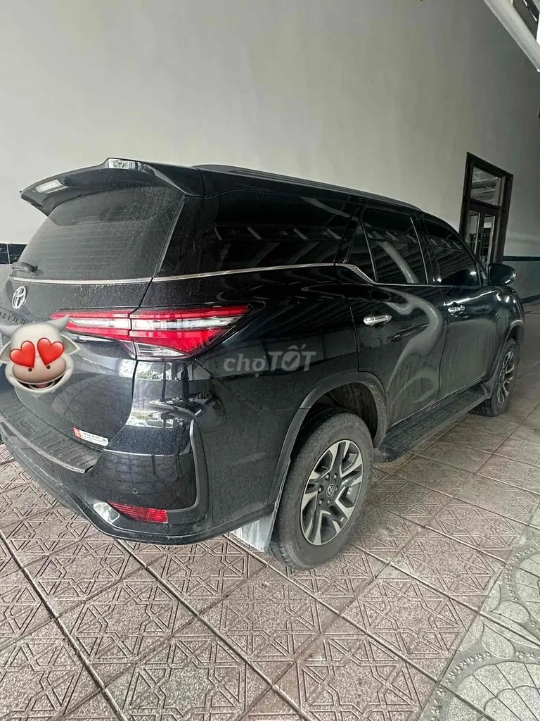Toyota Fortuner 2024 photo 3