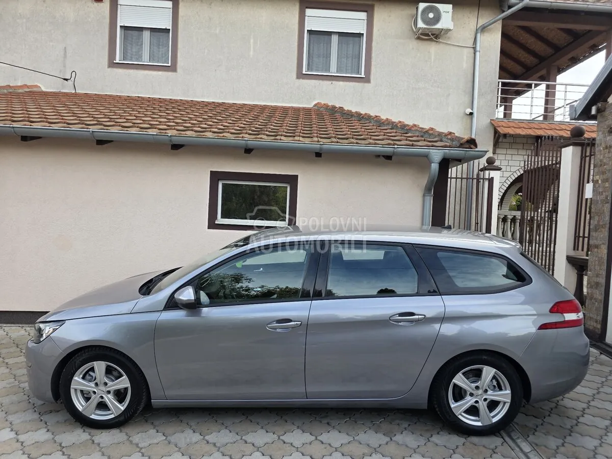 Peugeot 308 2014 photo 2