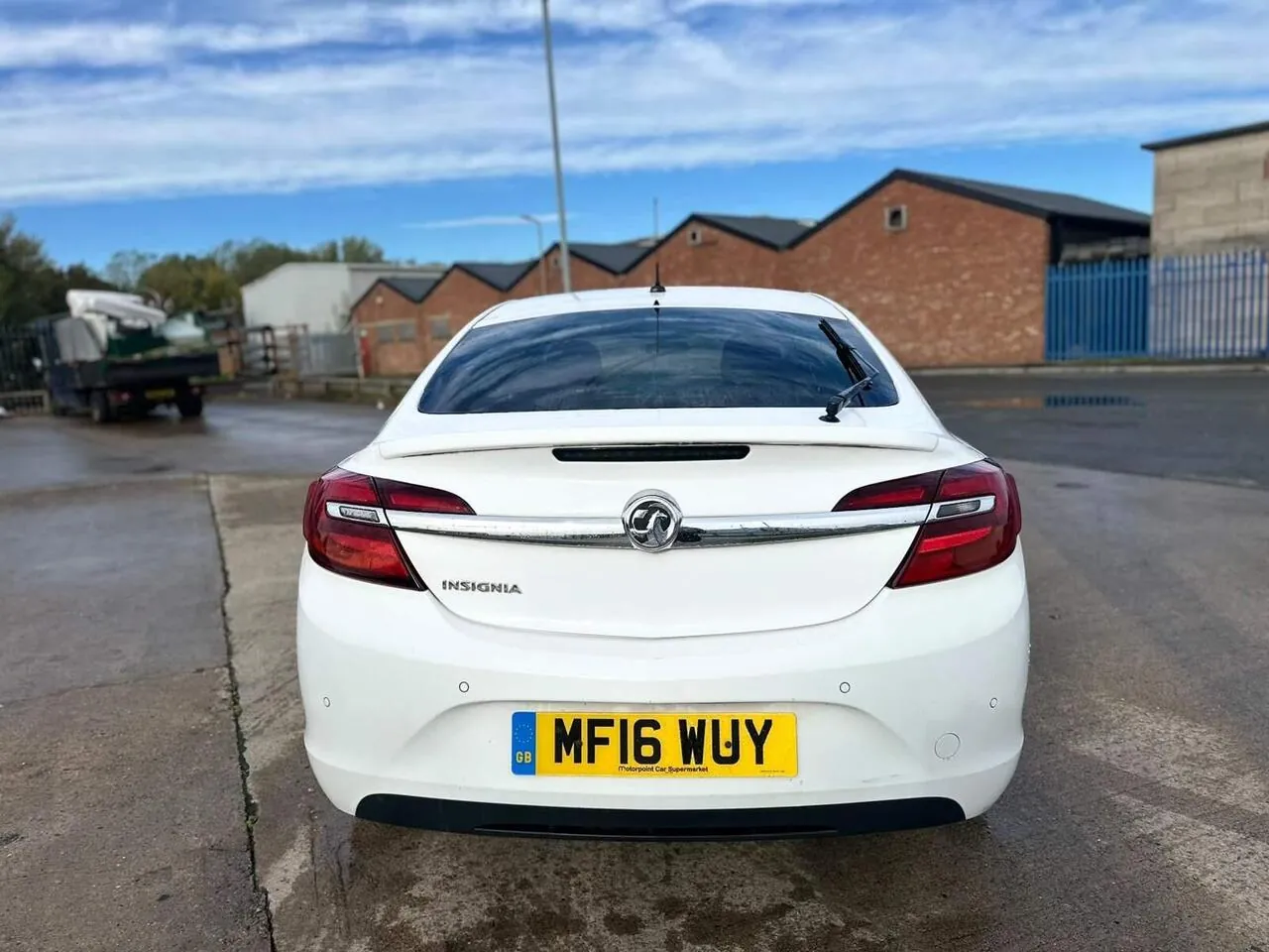 Vauxhall Insignia 2016 photo 3
