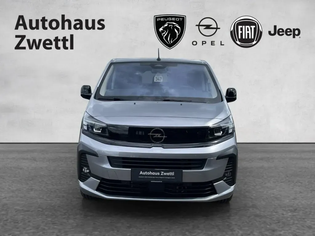 Opel Zafira 2026 photo 2