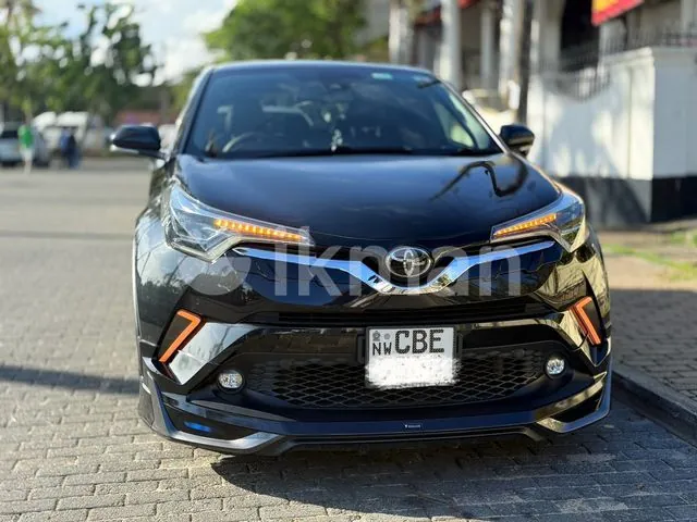 Toyota Chr 2018 photo 2