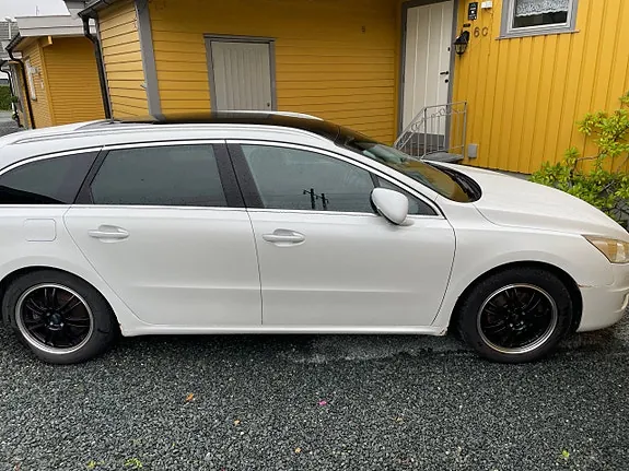 Peugeot 508 2012 photo 2