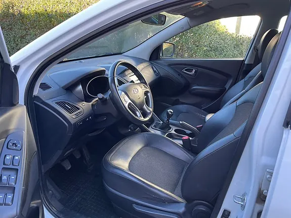Hyundai Ix35 2011 photo 4