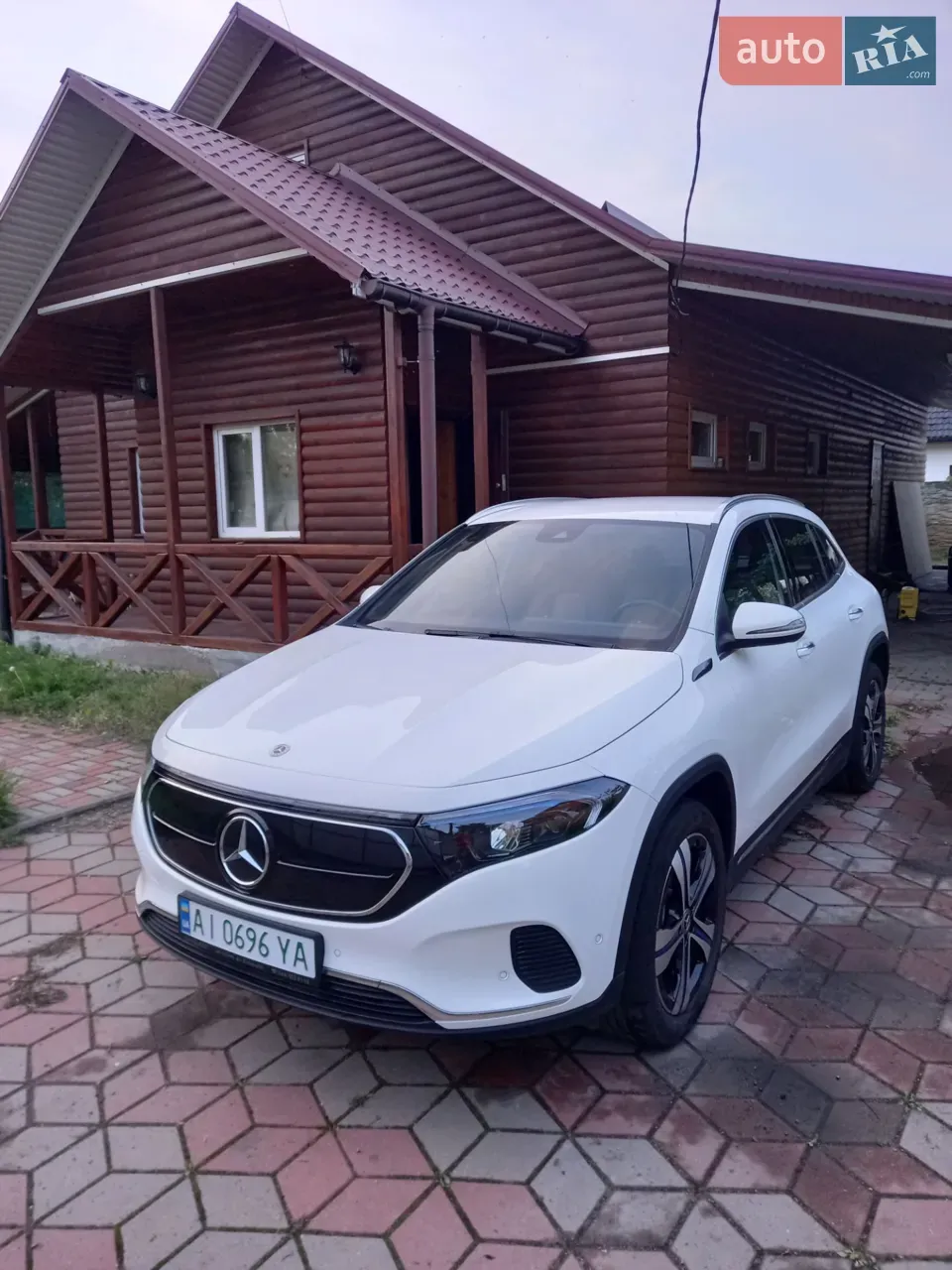 Mercedes-Benz Eqa