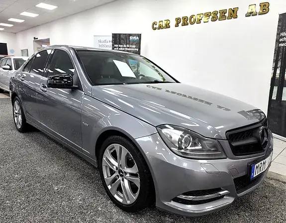 Mercedes-Benz C200