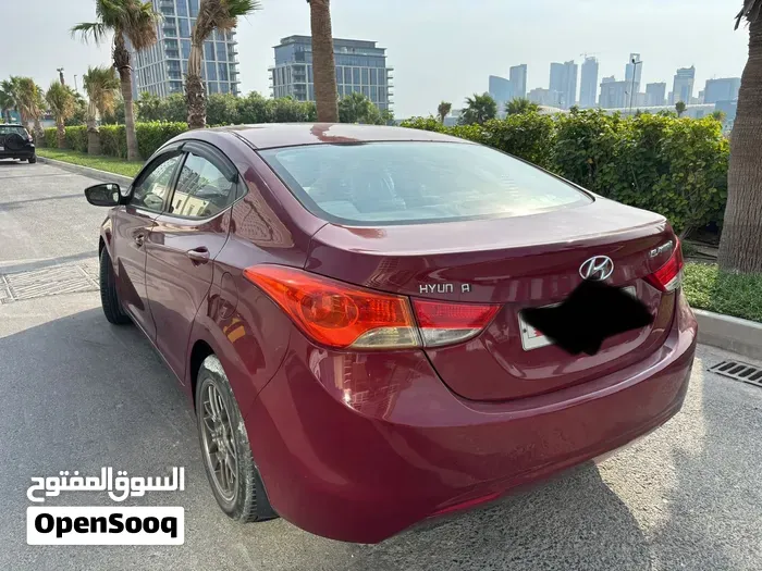 Hyundai Elantra 2013 photo 2
