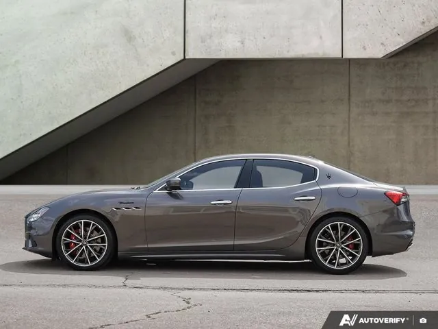 Maserati Ghibli 2022 photo 2
