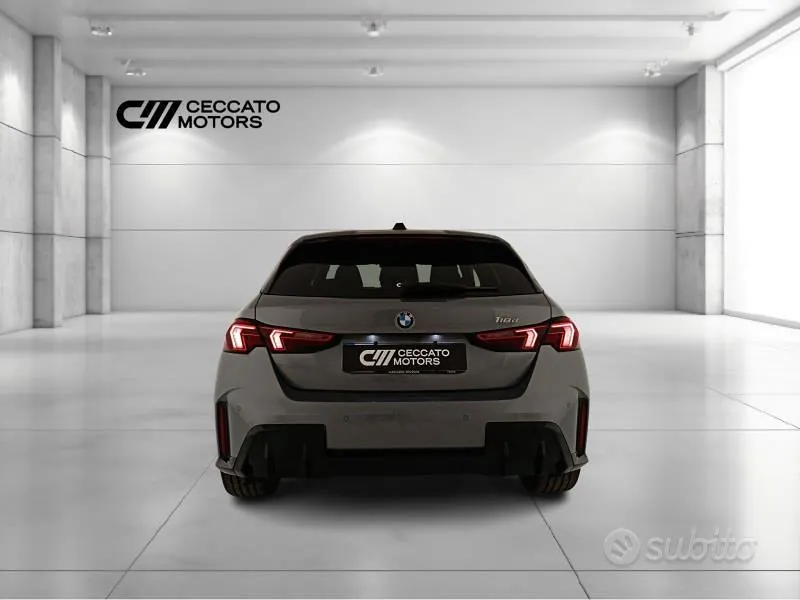 BMW 1 Series 2025 photo 5