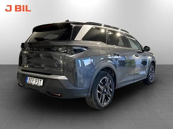Peugeot 5008 2025 photo 3