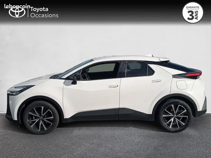 Toyota C-Hr 2025 photo 3