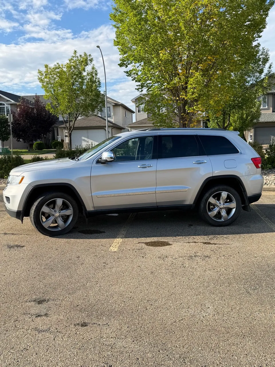 Jeep Grand Cherokee 2011 photo 3