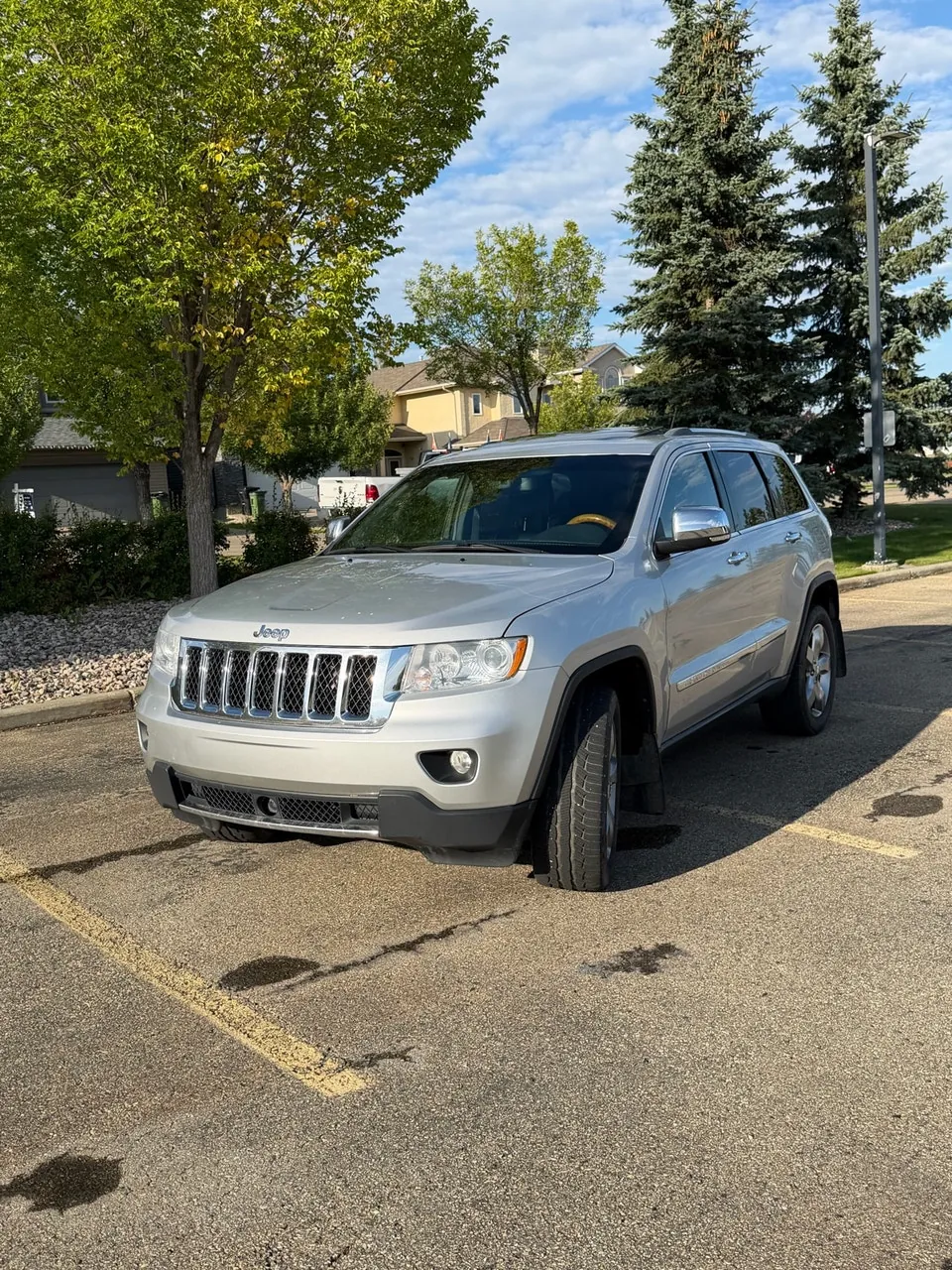 Jeep Grand Cherokee 2011 photo 2