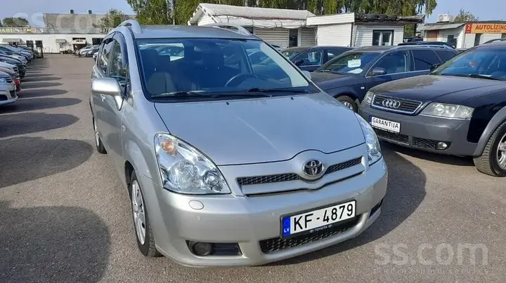 Toyota Verso 2006 photo 2
