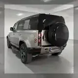 Land Rover Defender 2025 photo 4