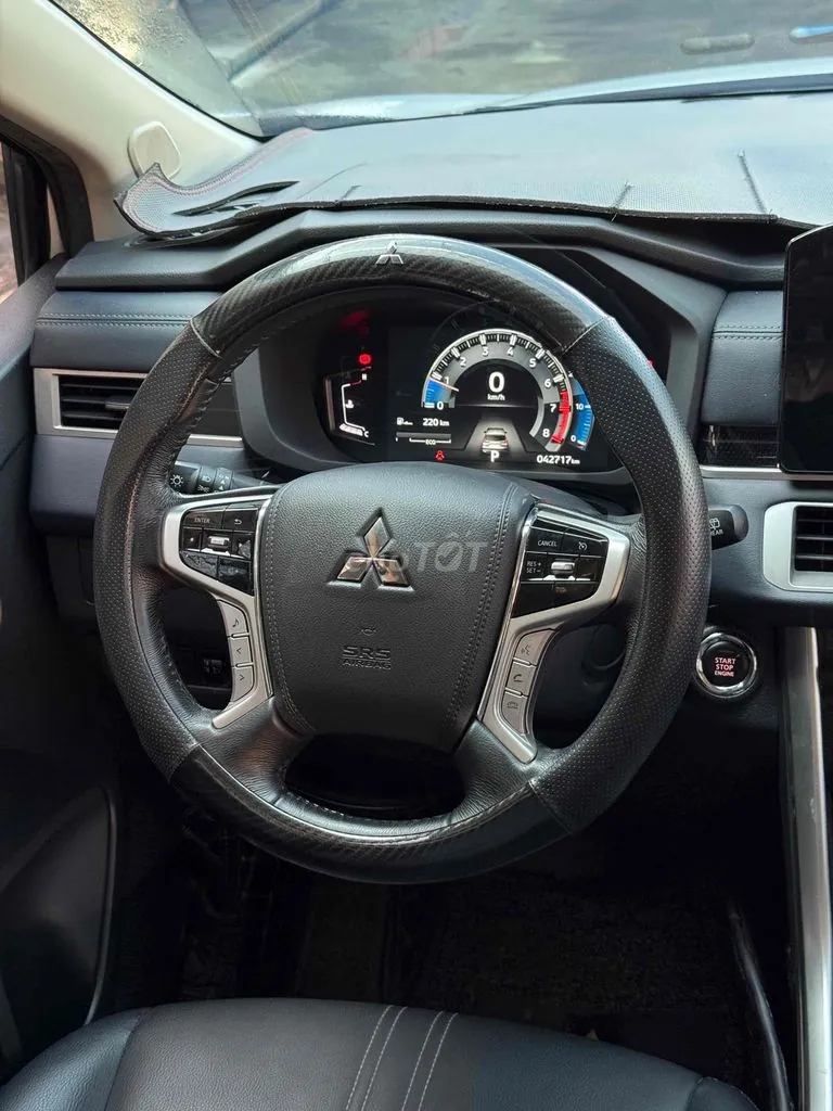 Mitsubishi Xpander Cross
