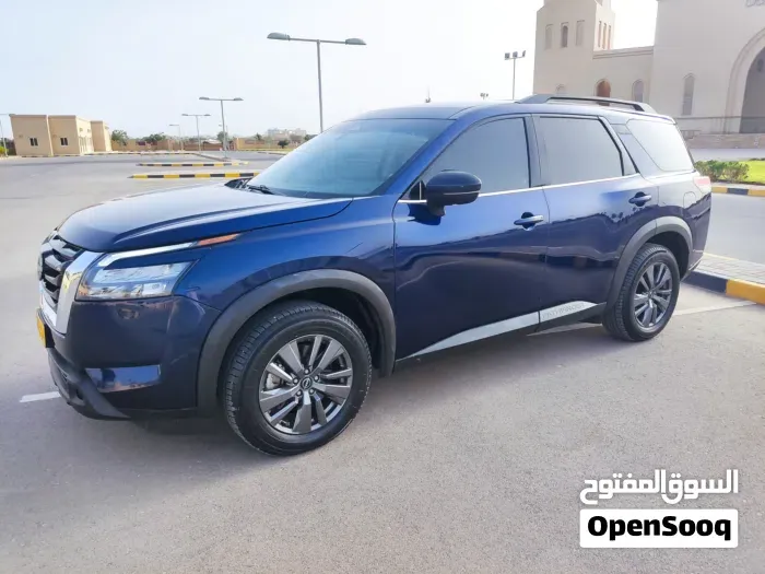 Nissan Pathfinder 2023 photo 2