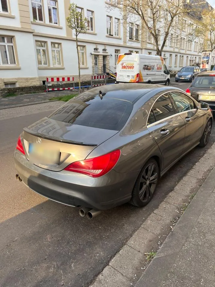 Mercedes-Benz Cla 200