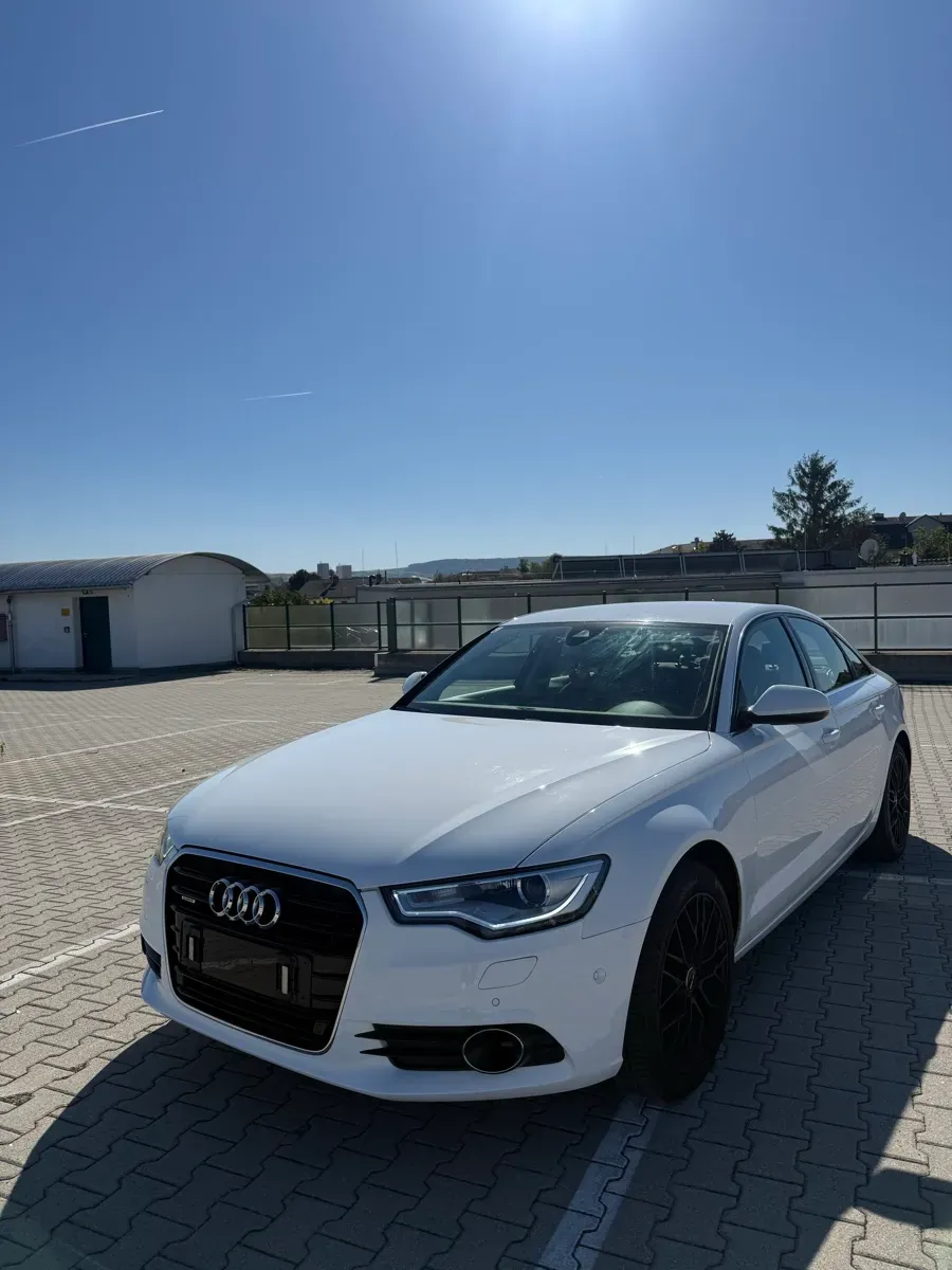 Audi A6 2012 photo 2