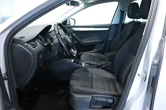 Skoda Octavia 2019 photo 5