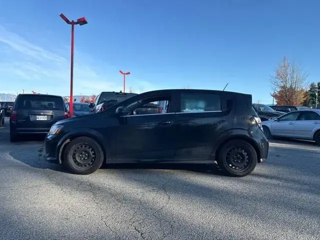Chevrolet Sonic 2017 photo 4