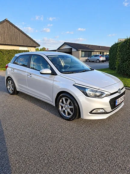 Hyundai I20 2015 photo 4