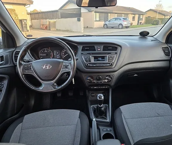 Hyundai I20 2015 photo 5
