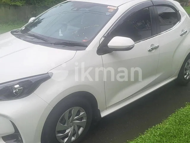 Toyota Yaris 2023 photo 2